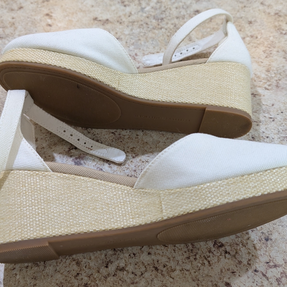 Tommy Hilfiger Women's White Espadrille Wedges - Picture 2 of 2